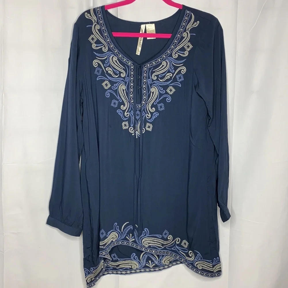Forgotten Grace Embroidery Tunic Sz L - Picture 2 of 7